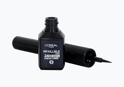 L'Oréal INFALLIBLE течна пудра за лице