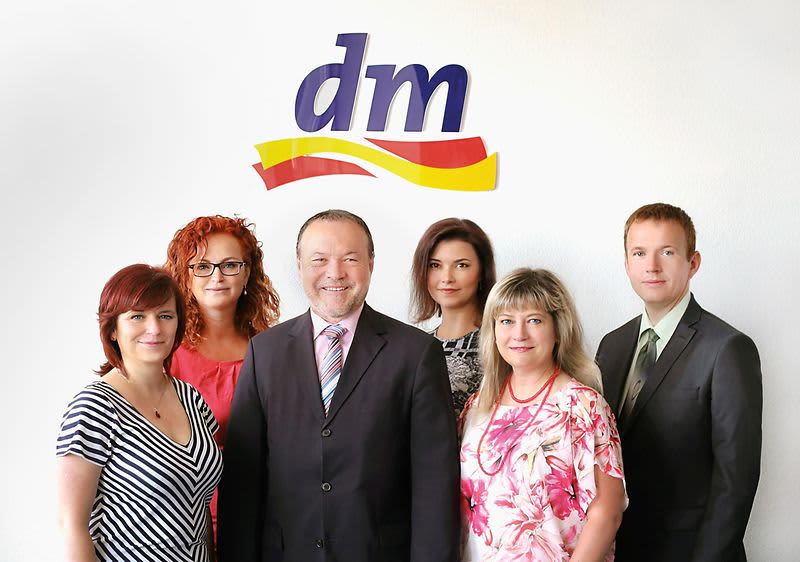 Im Bild: Die Geschäftsführung von dm Tschechien
