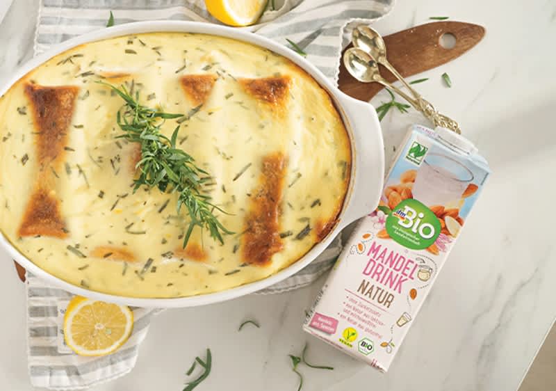 Кантучини со ореви, вишни и чоколадо 