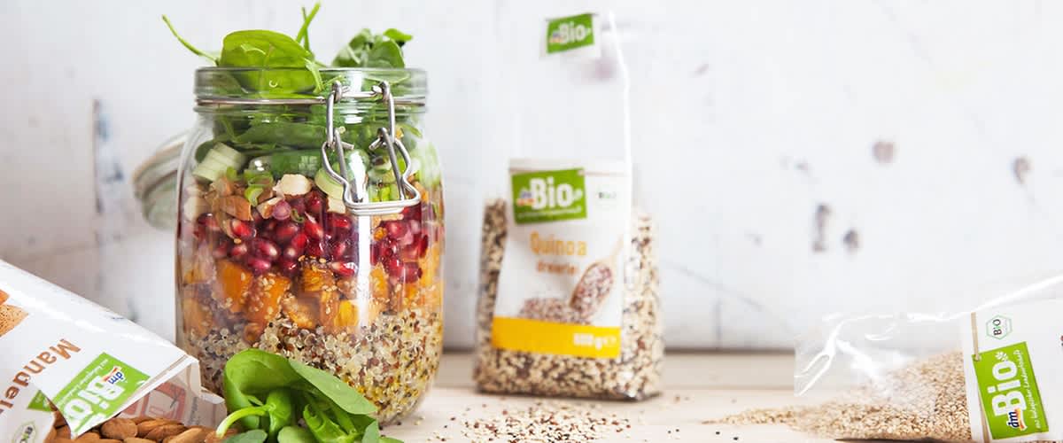 salata od kinoa i sladok kompir