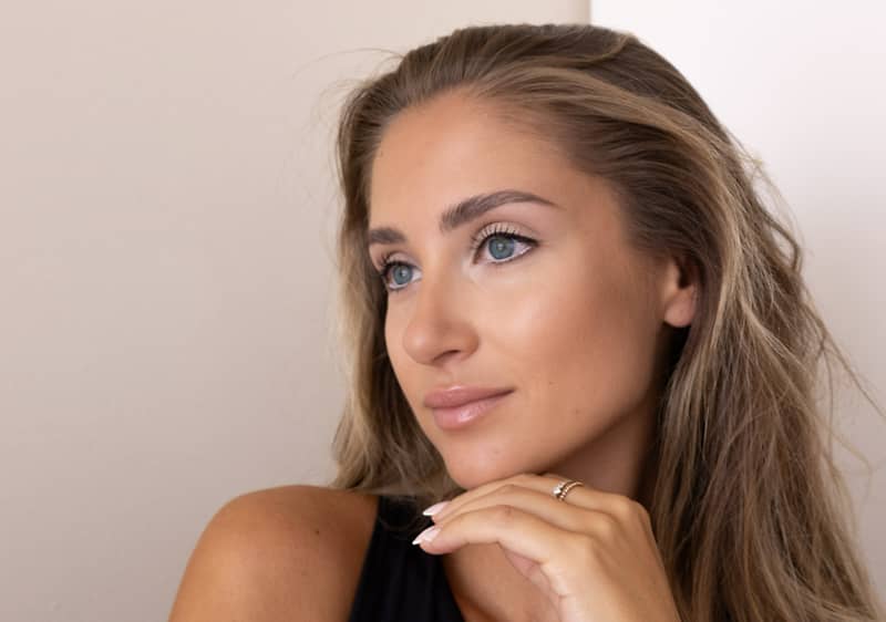 Шминкаме „Бамби очи“: нежен поглед со „wow“ ефект