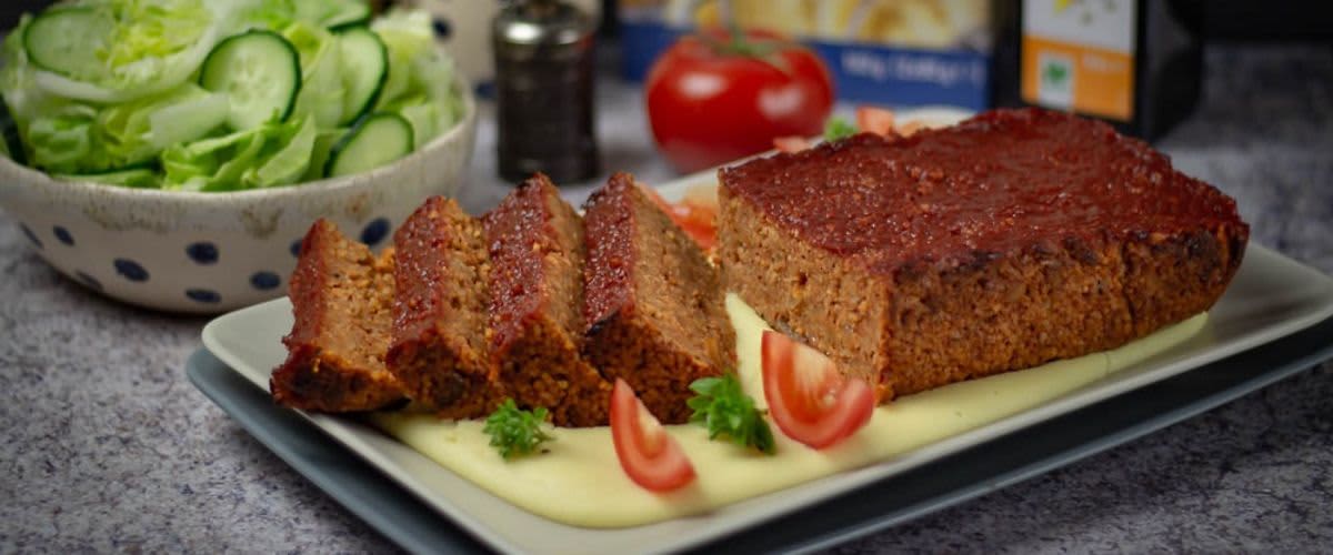 Посна векна со просо и домат